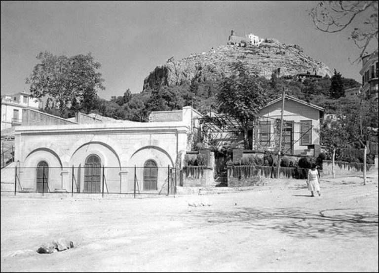 «Δεξαμενές Αδριανείου Υδραγωγείου στο Κολωνάκι: Σύγχρονες ιστορίες νερού και πολιτισμού» (4/6)